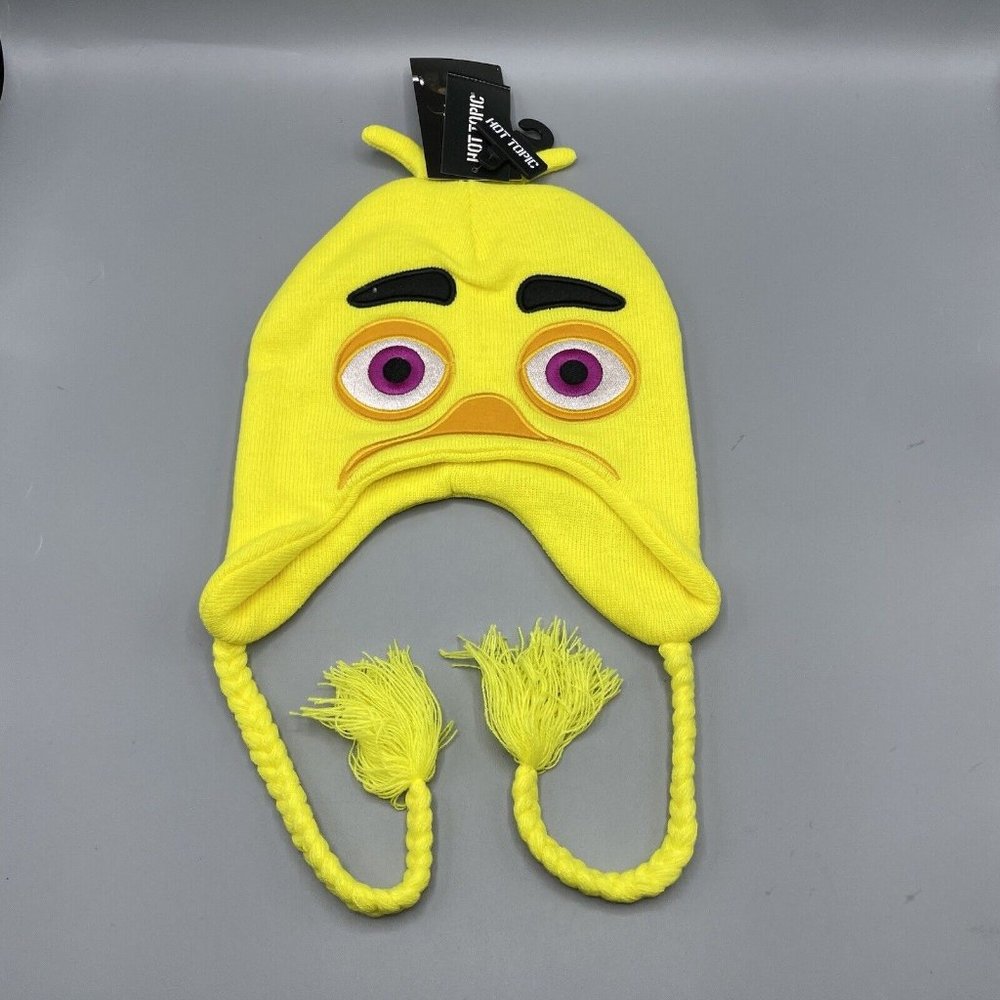 Five Nights At Freddy's Chica Tassel Beanie NEW Bioworld